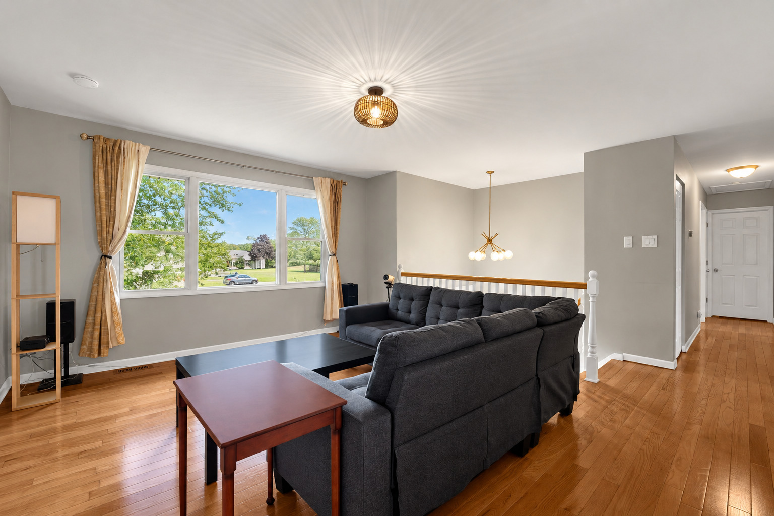 1S705 Eisenhower Road Oakbrook Terrace, IL 60181 - Photo 6 of 35 Gallery Image 6