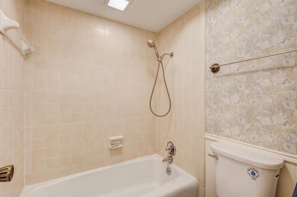 605 East Spring Valley Road Richardson, TX 75081 - Photo 15 of 24
