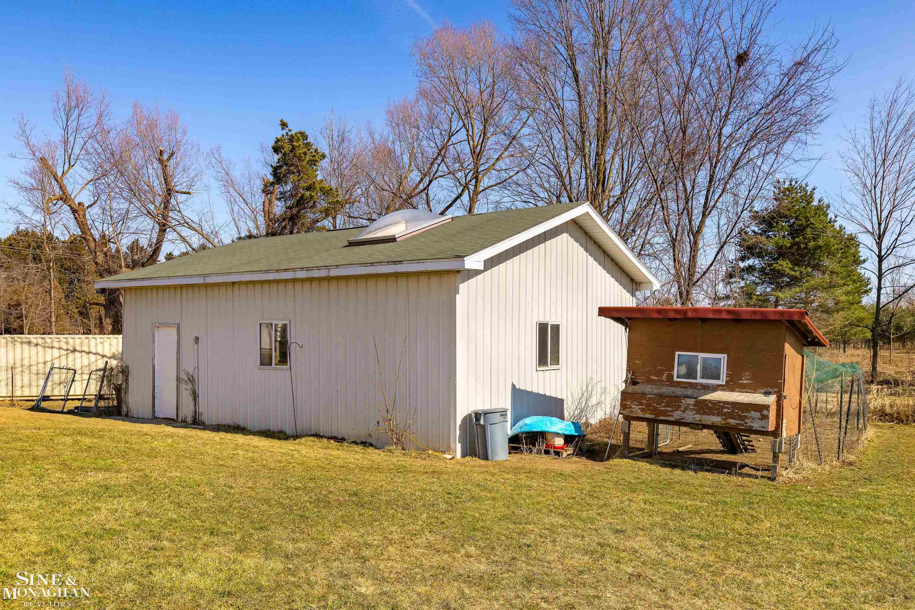 4915 Fisher Road Fort Gratiot, MI 48059 - Photo 27 of 46 50134439-63f7ce0d-e45d-4330-a60b-34ed6ab268d4.JPG