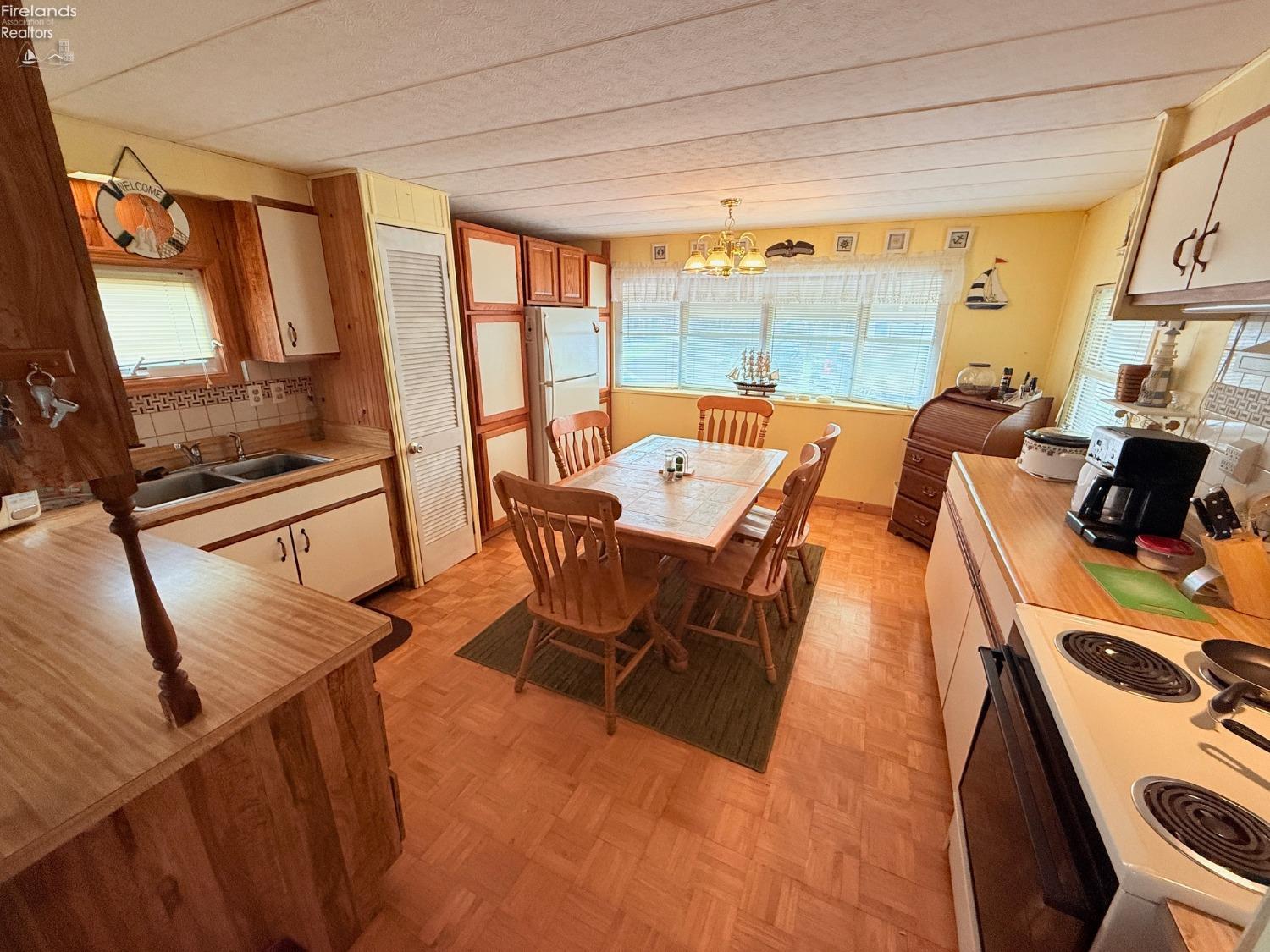 999 North Buck Road, Unit 43 Lakeside Marblehead, OH 43440 - Photo 15 of 38 Gallery Image 15