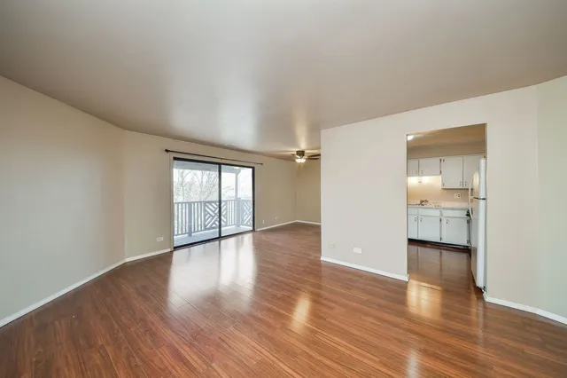 $1,850 | 1705 Lakecliffe Drive, Unit C, Wheaton, IL 60189