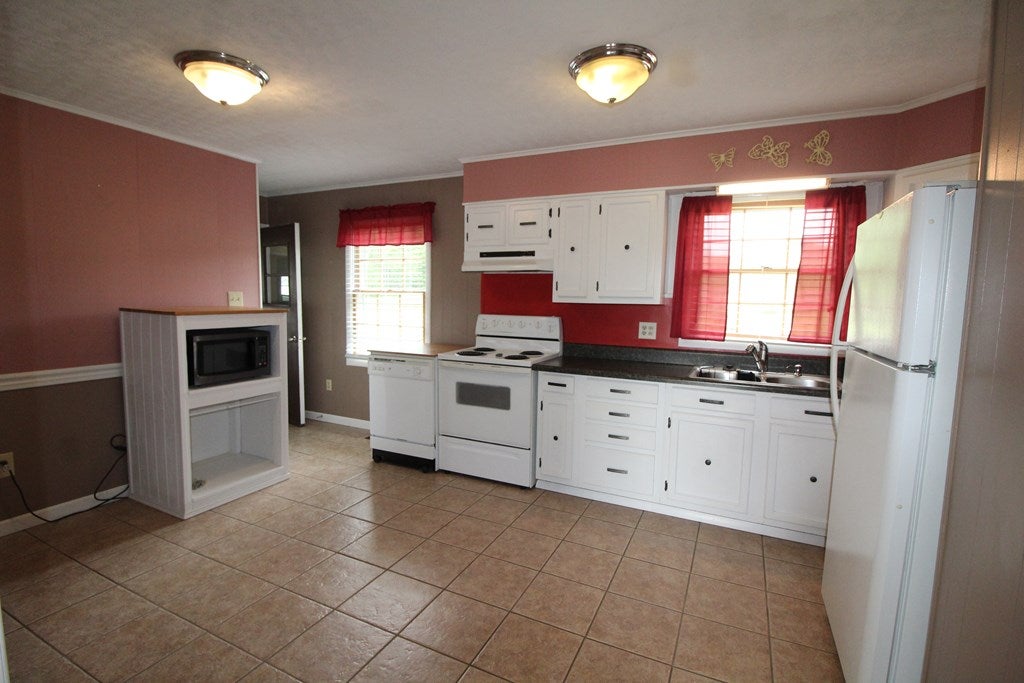 714 Providence Road Fries, VA 24330 - Photo 16 of 75 Gallery Image 16
