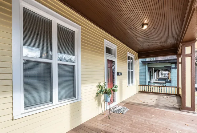 $169,900 | 810 East Gum Street, Evansville, IN 47713