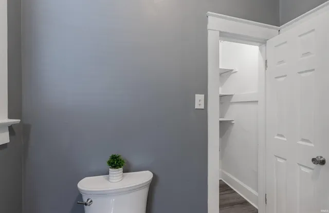 $169,900 | 810 East Gum Street, Evansville, IN 47713