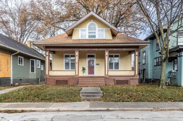 $169,900 | 810 East Gum Street, Evansville, IN 47713