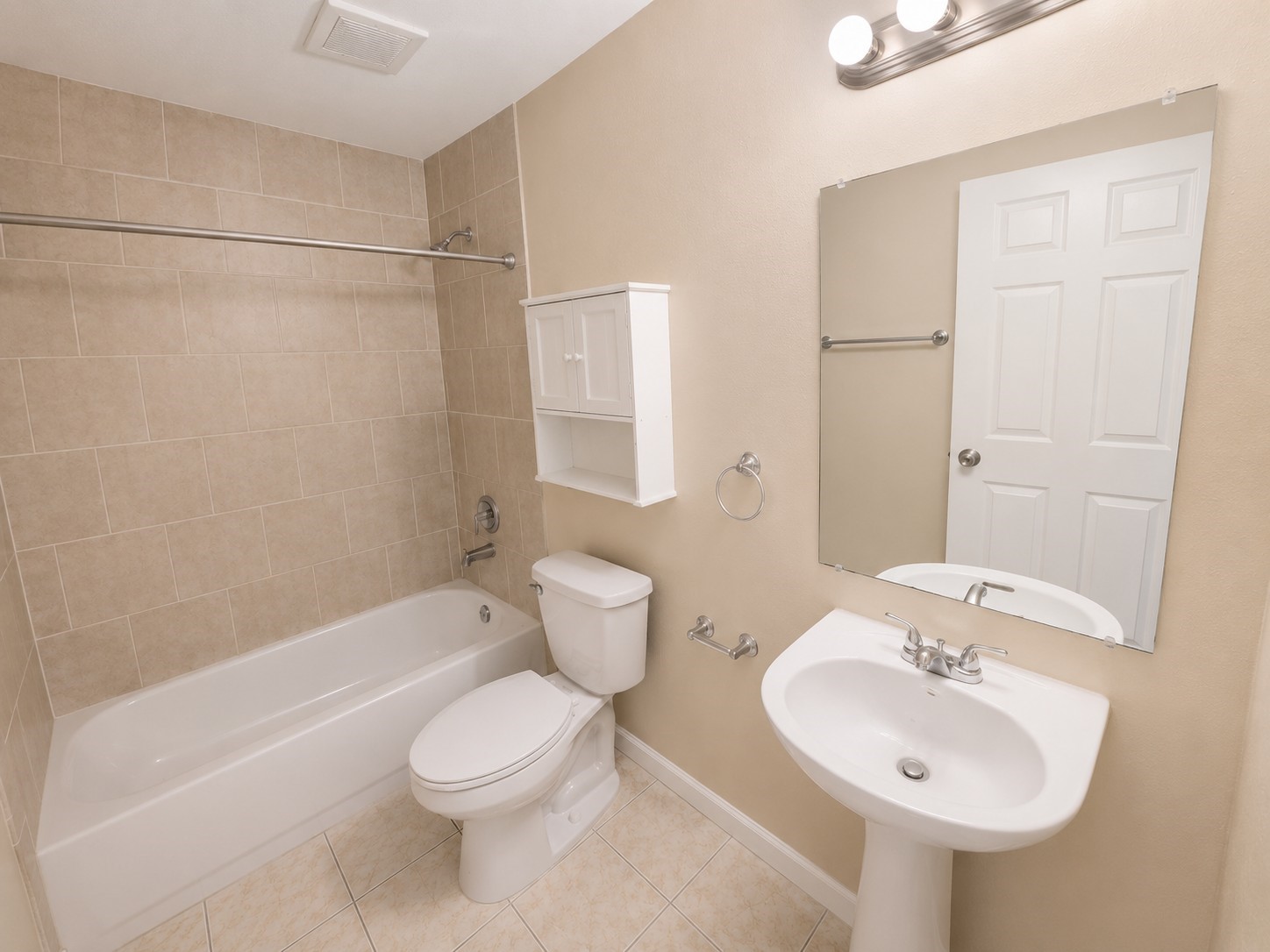 12926 Abalone Way Houston, TX 77044 - Photo 8 of 15 a bathroom with a sink a toilet and shower