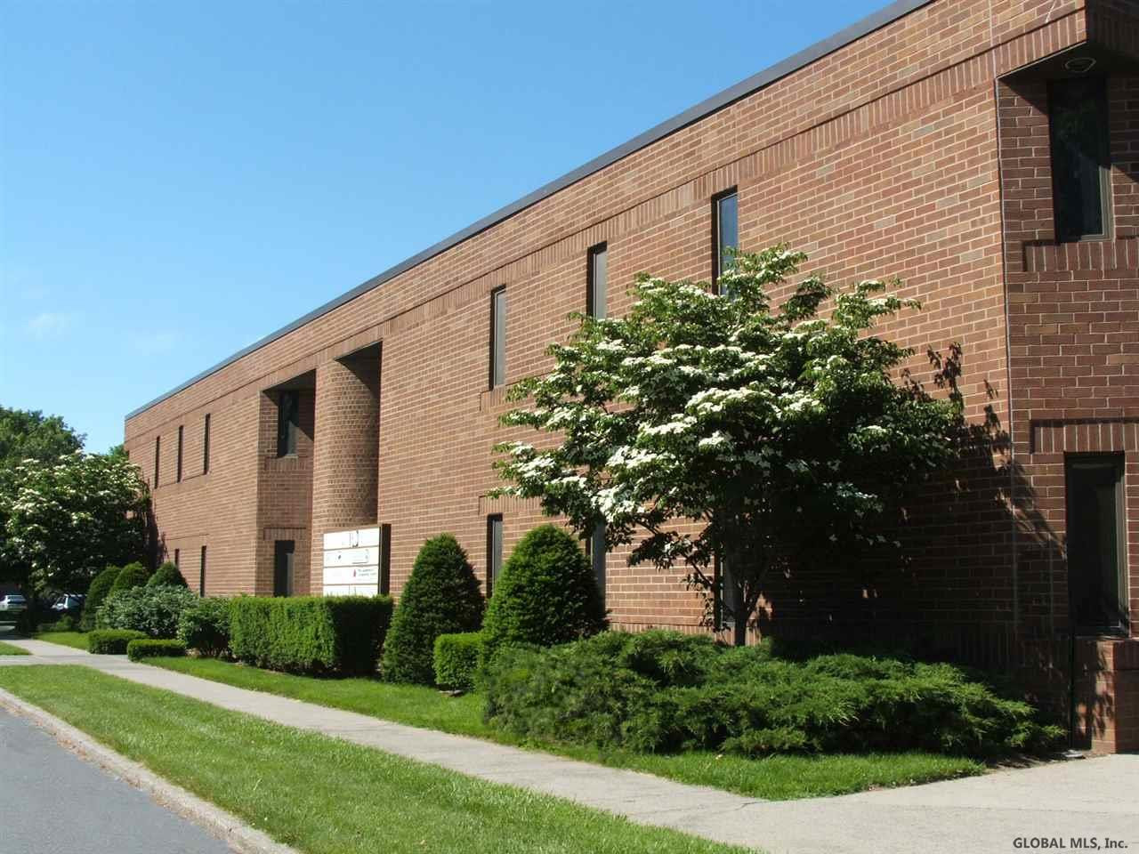 5 Computer Drive South Unit SUITE 200 2 367RSF  