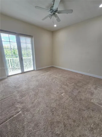 $395,000 | 6841 Lakeside Circle North, Unit 1091, Davie, FL 33314