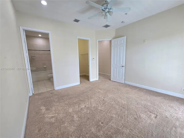 $395,000 | 6841 Lakeside Circle North, Unit 1091, Davie, FL 33314