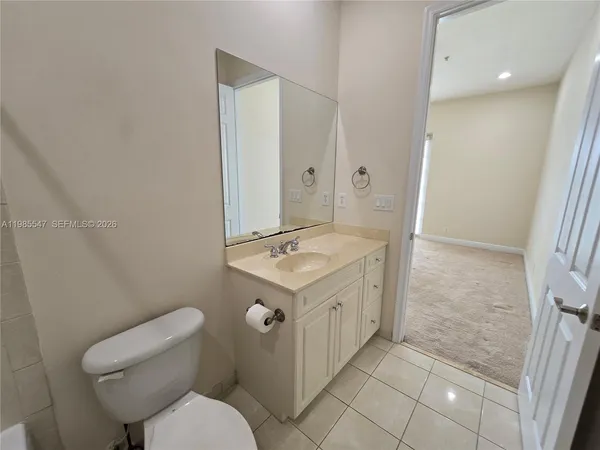 $395,000 | 6841 Lakeside Circle North, Unit 1091, Davie, FL 33314