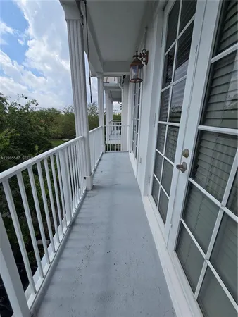 $395,000 | 6841 Lakeside Circle North, Unit 1091, Davie, FL 33314