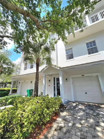 $395,000 | 6841 Lakeside Circle North, Unit 1091, Davie, FL 33314