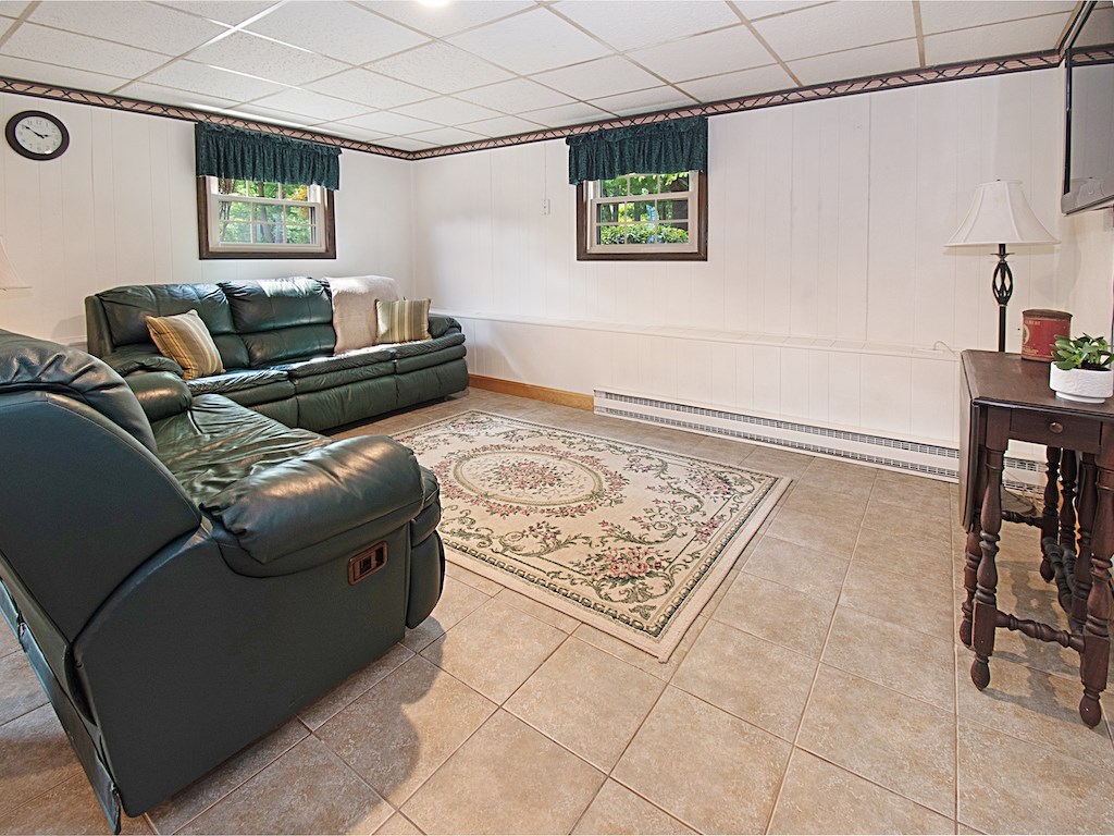 17 Harrington Road Coventry, RI 02816 - Photo 24 of 27