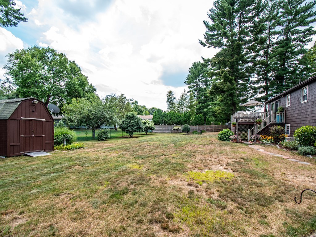 17 Harrington Road Coventry, RI 02816 - Photo 9 of 27