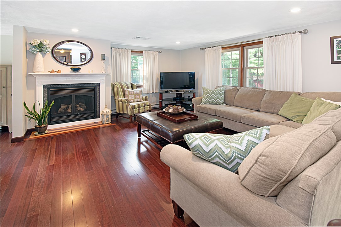 17 Harrington Road Coventry, RI 02816 - Photo 10 of 27