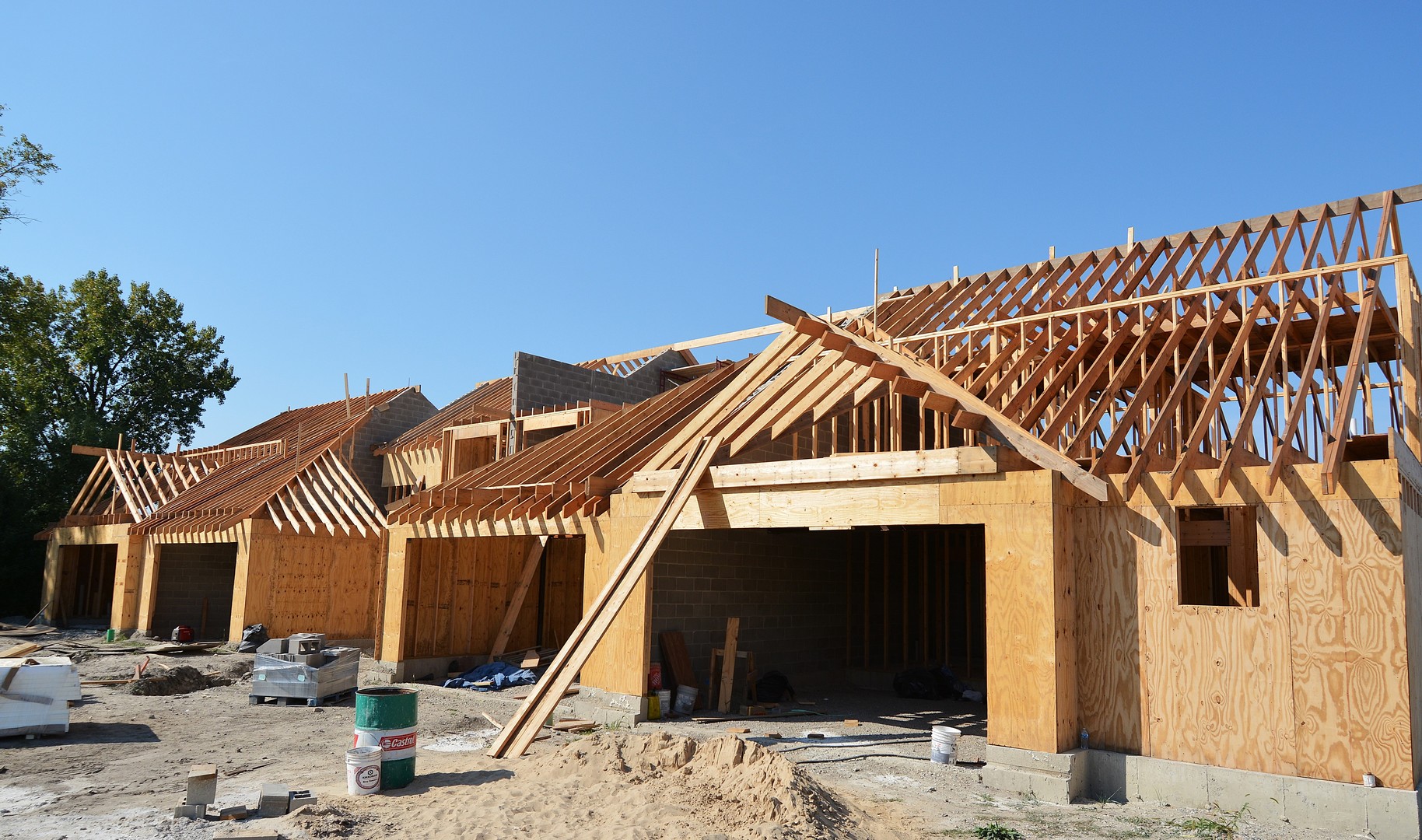 7427 Covington Place Justice, IL 60458 - Photo 2 of 8 a front view of a house with a yard