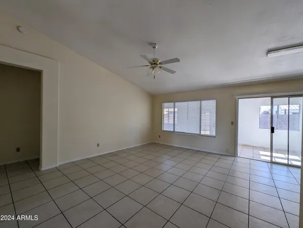 $1,998 | 11941 North 69th Avenue, Peoria, AZ 85345