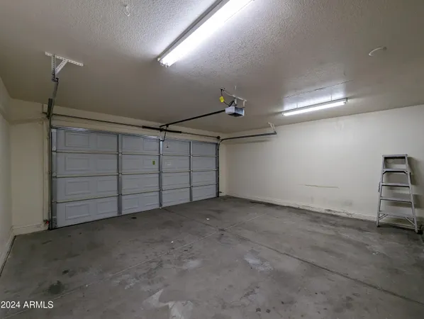 $1,998 | 11941 North 69th Avenue, Peoria, AZ 85345