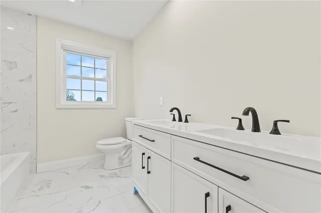 $599,900 | 170 Schuyler Street, East Providence, RI 02914