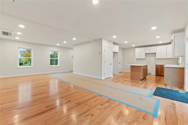 $599,900 | 170 Schuyler Street, East Providence, RI 02914