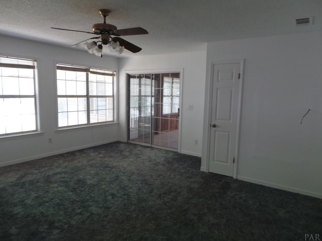 3015 Holley Point Road Navarre, FL 32566 - Photo 12 of 16 Gallery Image 12