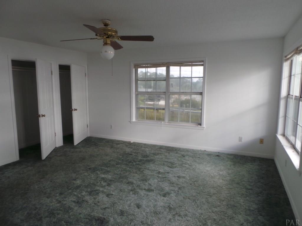 3015 Holley Point Road Navarre, FL 32566 - Photo 8 of 16 Gallery Image 8