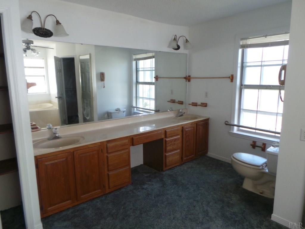 3015 Holley Point Road Navarre, FL 32566 - Photo 9 of 16 Gallery Image 9
