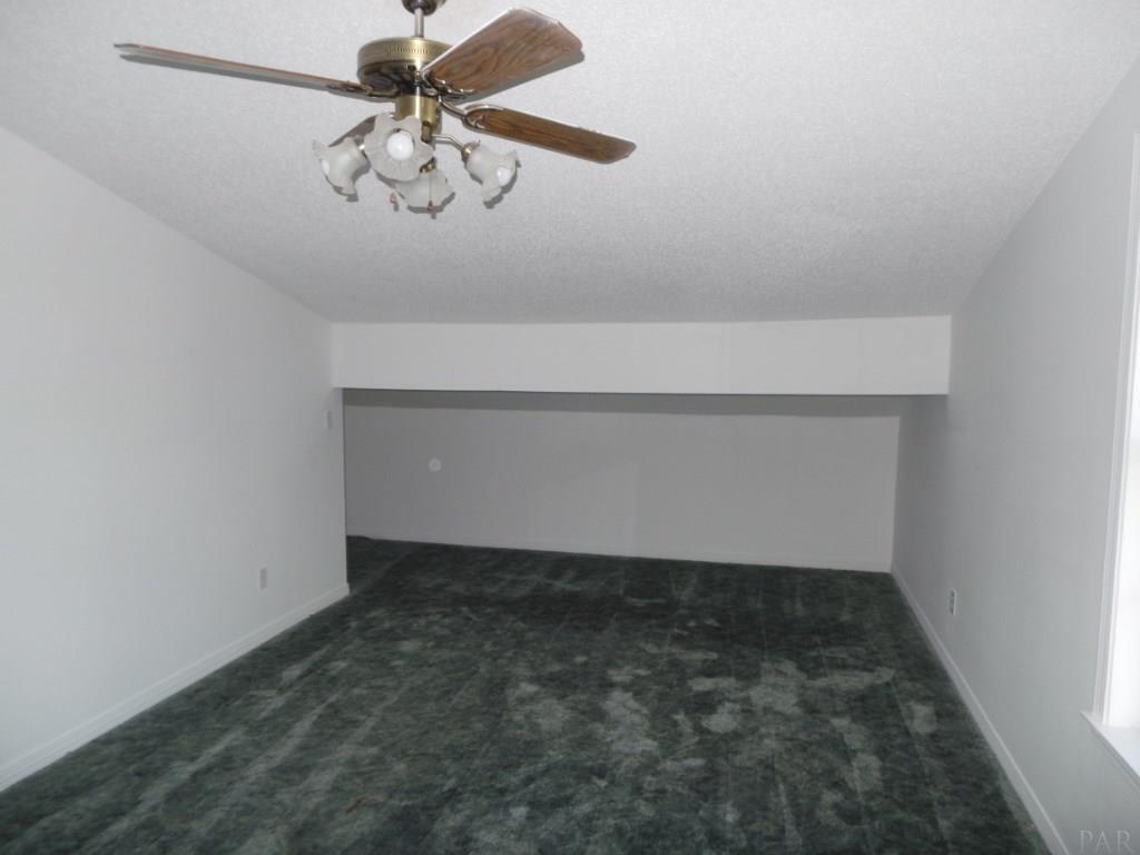 3015 Holley Point Road Navarre, FL 32566 - Photo 10 of 16 Gallery Image 10