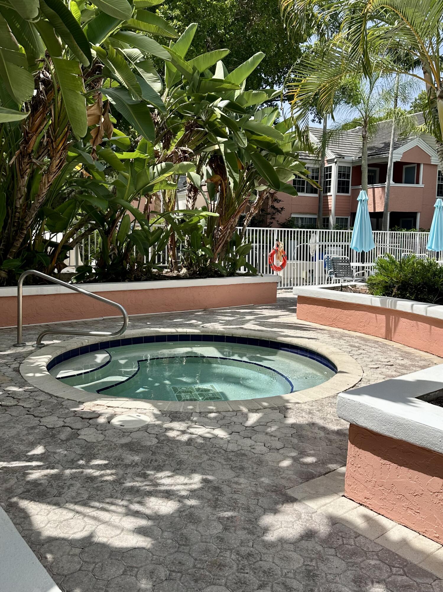 1050 Crystal Way, Unit H Delray Beach, FL 33444 - Photo 38 of 41 BahiaHottub1