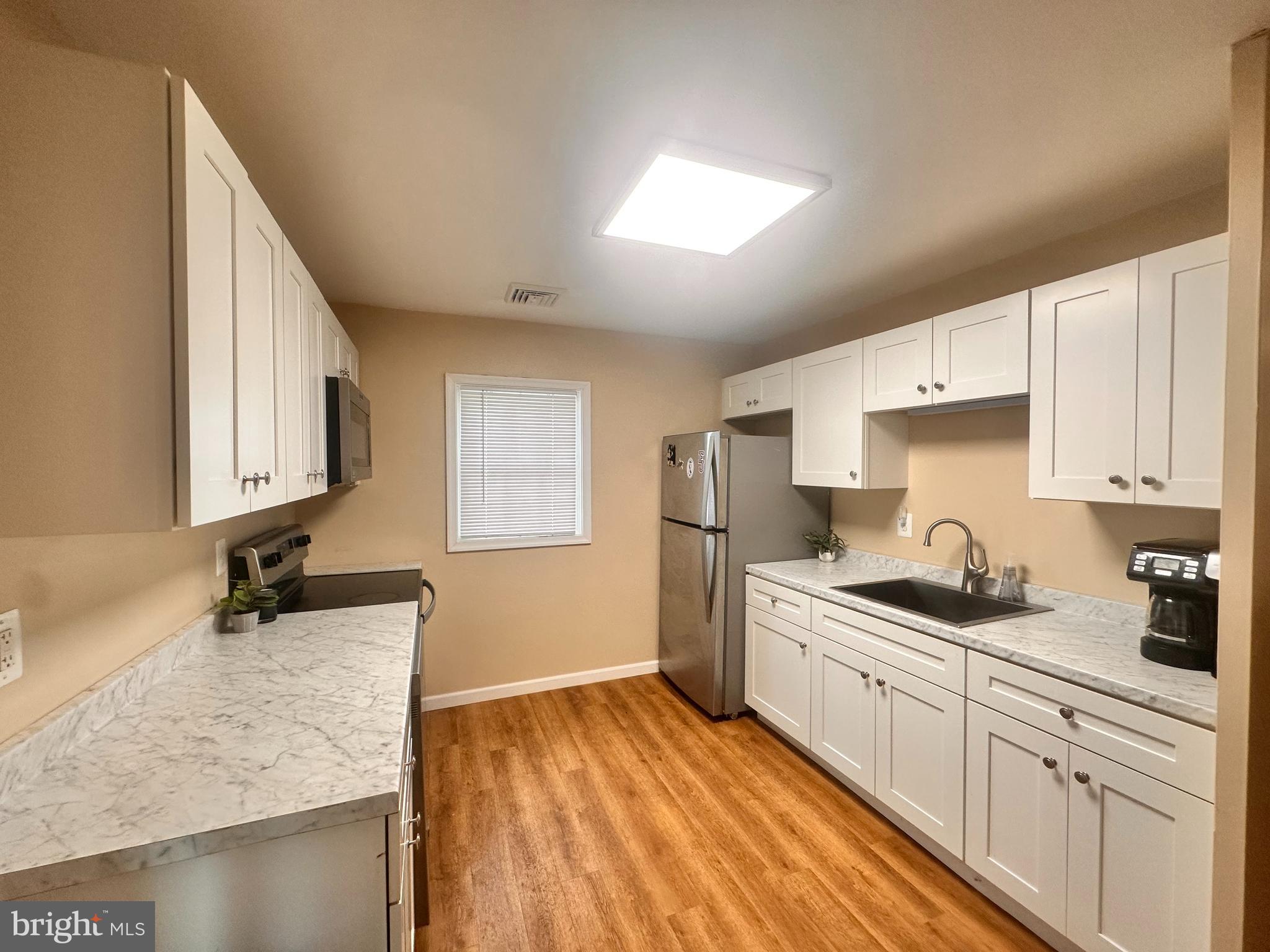 604 Trenton Road Fairless Hills, PA 19030 - Photo 5 of 10