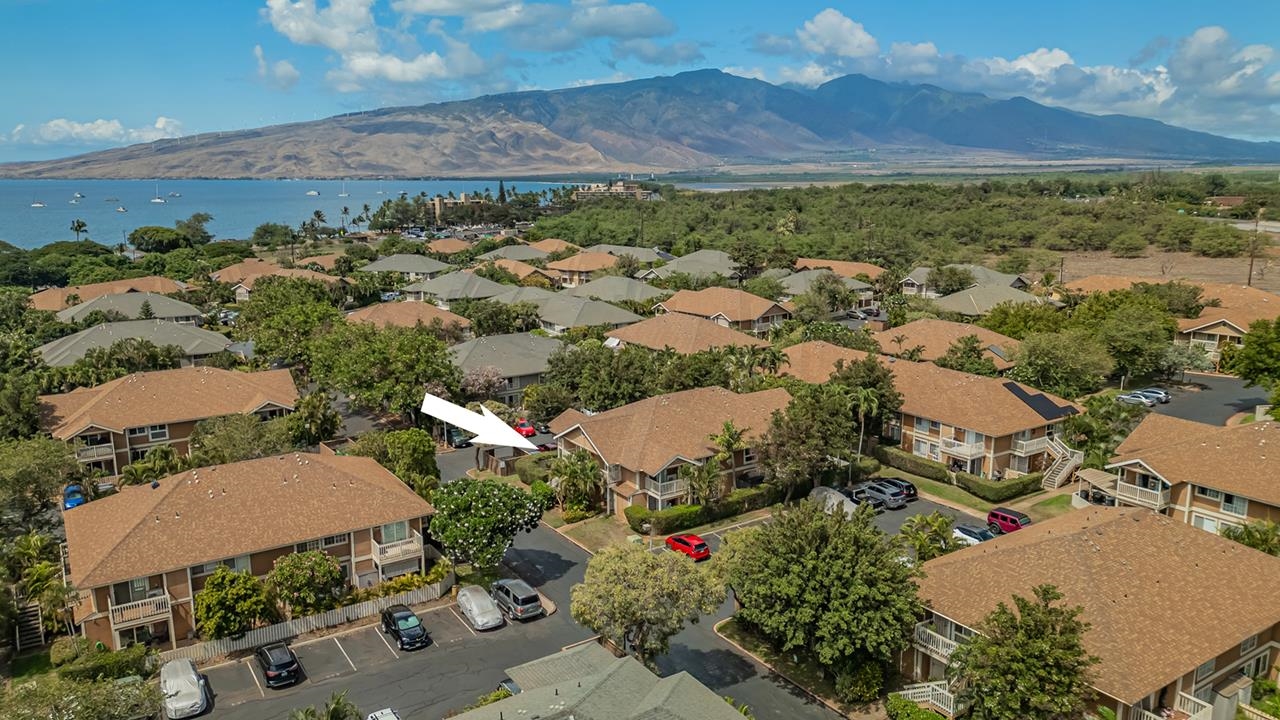 140 Uwapo Road, Unit 24202 Kihei, HI 96753 - Photo 32 of 45 an aerial view of multiple house