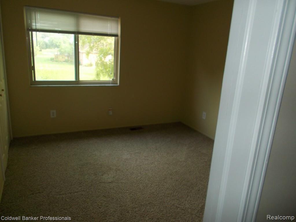 351 Torrent Court Rochester Hills, MI 48307 - Photo 13 of 21