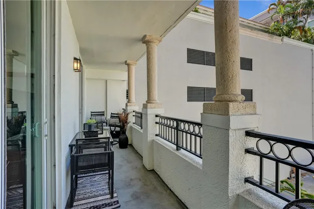 $379,000 | 600 South Dixie Highway, Unit 352, West Palm Beach, FL 33401