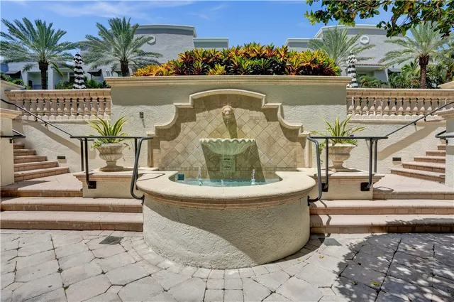 $379,000 | 600 South Dixie Highway, Unit 352, West Palm Beach, FL 33401