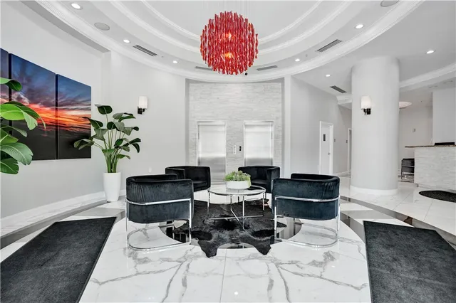 $379,000 | 600 South Dixie Highway, Unit 352, West Palm Beach, FL 33401