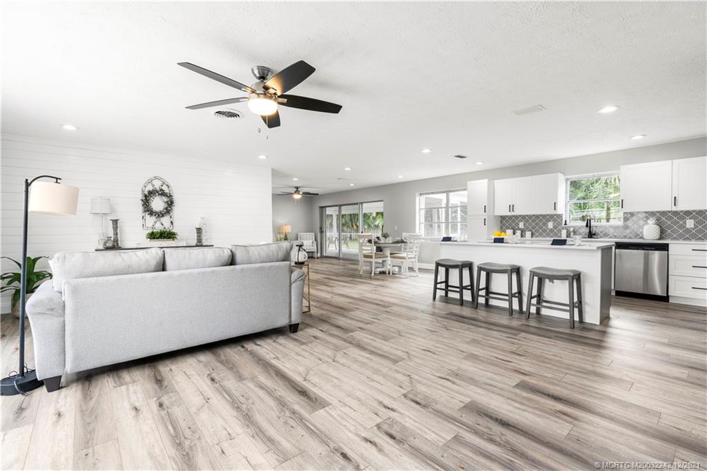 693 Northwest Spruce Ridge Drive Stuart, FL 34994 - Photo 6 of 42 Gallery Image 6