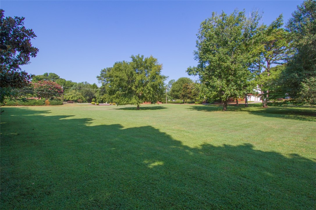 1002 Plum Lane Anderson, SC 29621 - Photo 39 of 47 Gallery Image 39