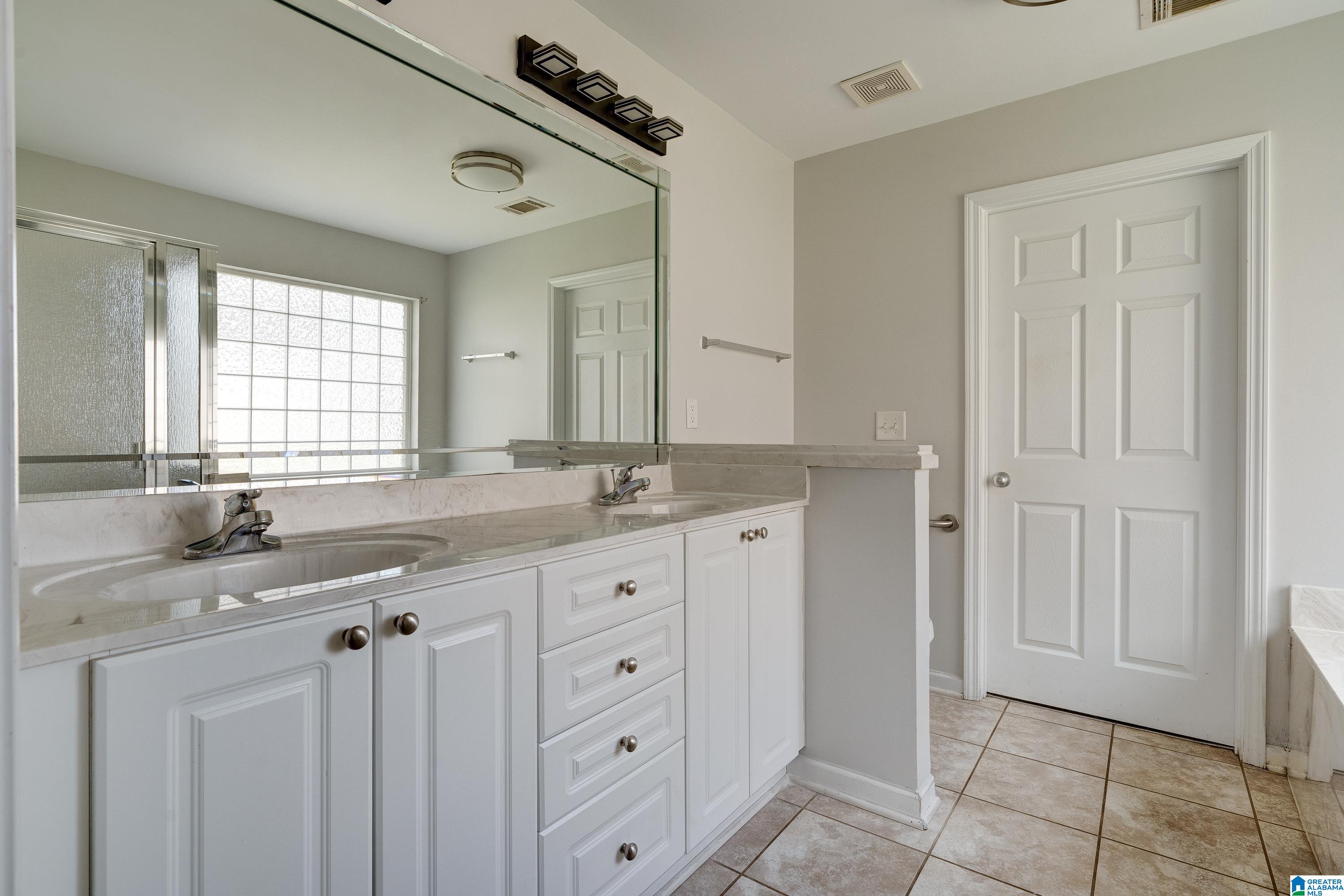 4321 Segars Cove Bessemer, AL 35022 - Photo 19 of 34