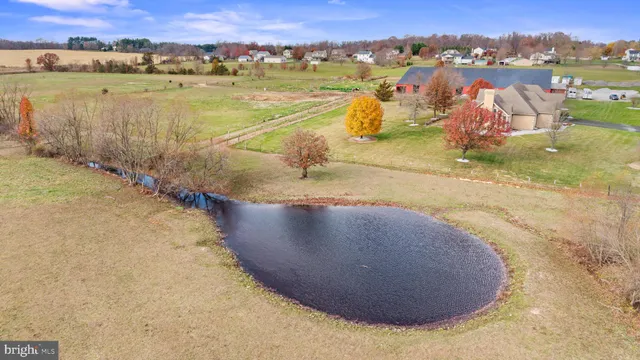 $1,899,900 | 334 Rolling Lane, Abbottstown, PA 17301