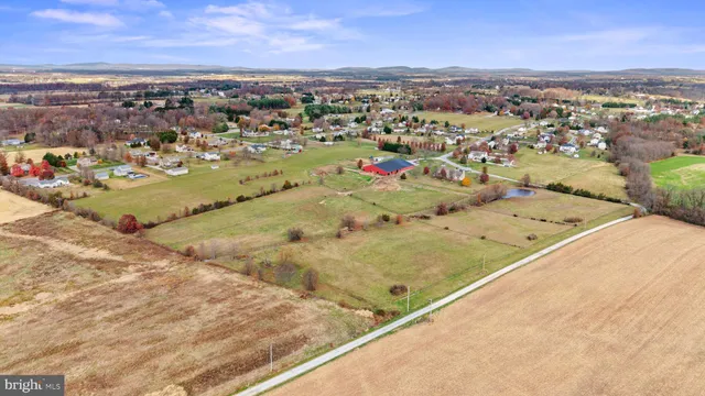 $1,899,900 | 334 Rolling Lane, Abbottstown, PA 17301