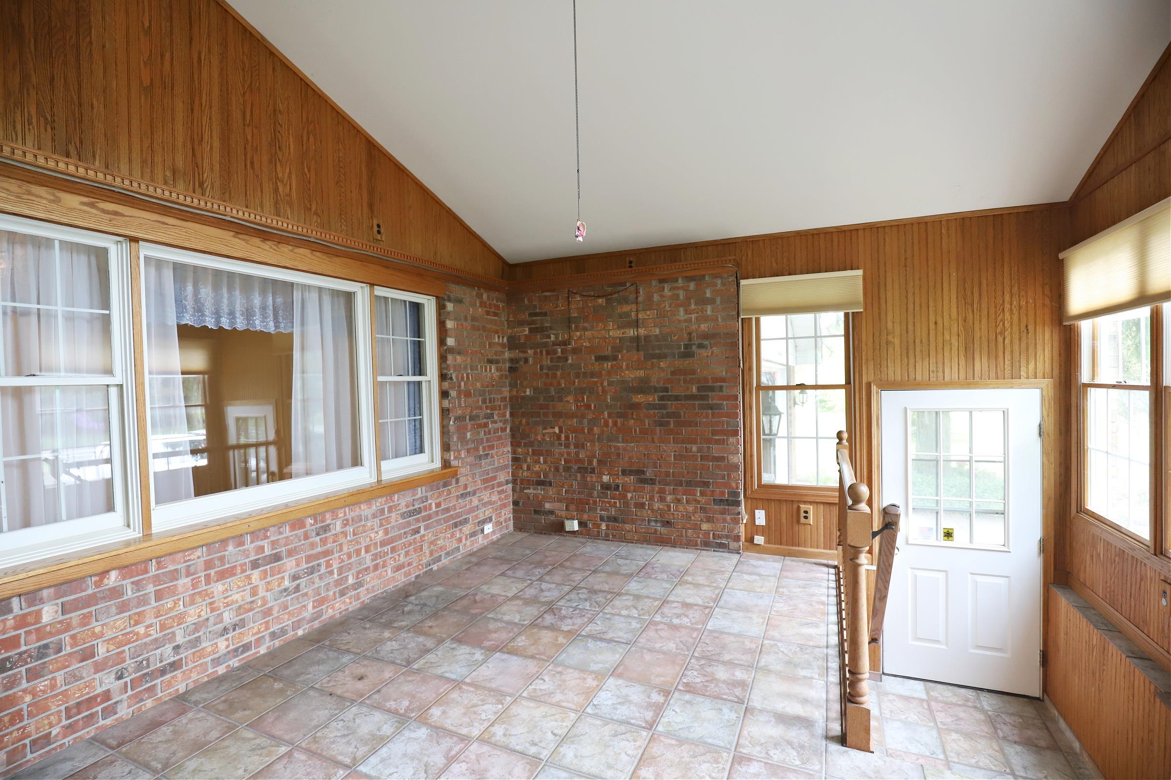 4042 West Farrand Road Clio, MI 48420 - Photo 2 of 33