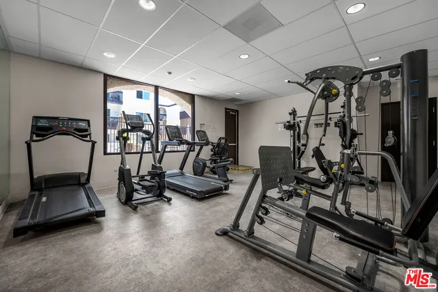 $3,100 | 5334 Lindley Avenue, Unit 109, Encino, CA 91316