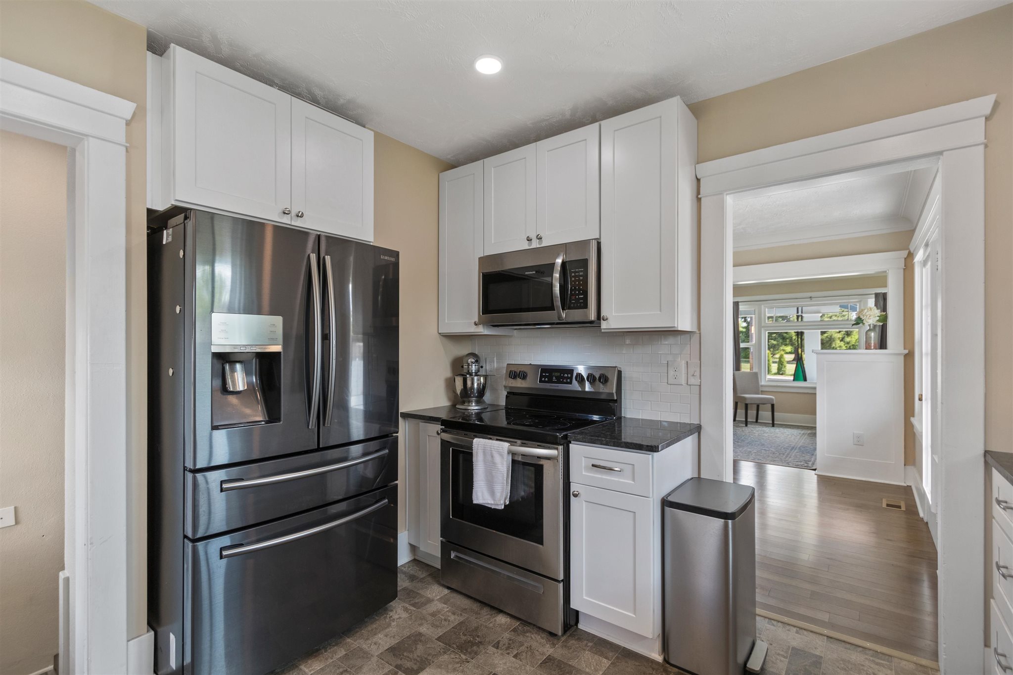 719 North University Road Spokane Valley, WA 99206 - Photo 10 of 31