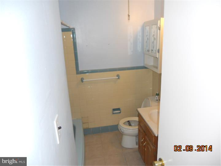 3212 Fordham Road Philadelphia, PA 19114 - Photo 21 of 24 Bathroom