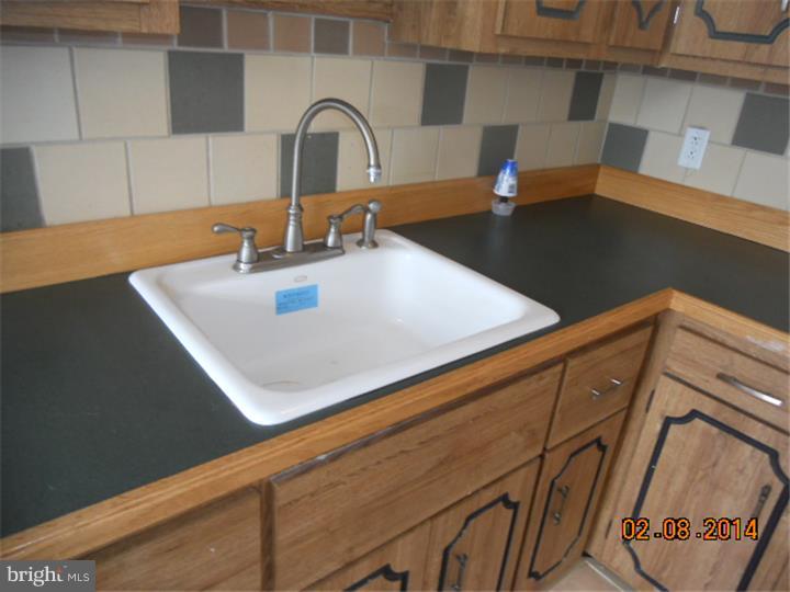 3212 Fordham Road Philadelphia, PA 19114 - Photo 24 of 24 Kitchen
