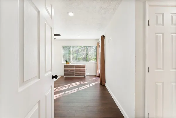 $515,000 | 9 Lilium Court, The Woodlands, TX 77380