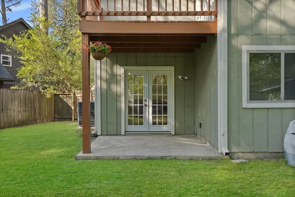 $515,000 | 9 Lilium Court, The Woodlands, TX 77380