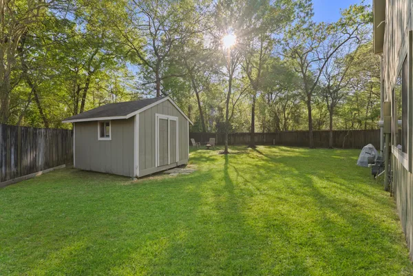 $515,000 | 9 Lilium Court, The Woodlands, TX 77380