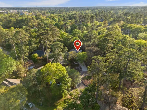 $515,000 | 9 Lilium Court, The Woodlands, TX 77380