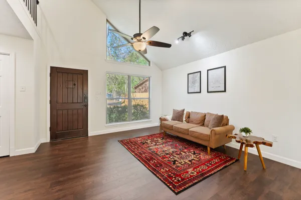 $515,000 | 9 Lilium Court, The Woodlands, TX 77380